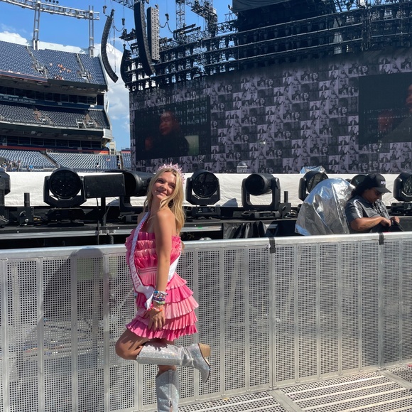 Eliya the Label Josephine Dress | Ruffle cutout dress - Picture 4 of 4